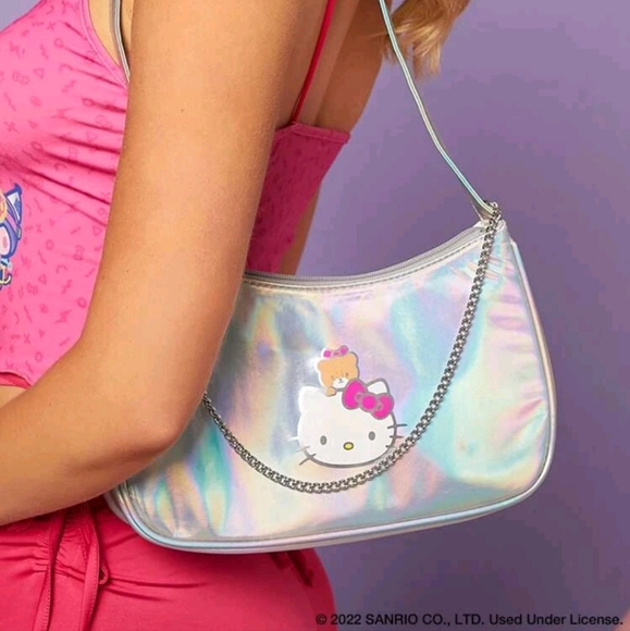 SHEIN X HELLO KITTY HOLOGRAPHIC SHOULDER BAG - Picture 2 of 8